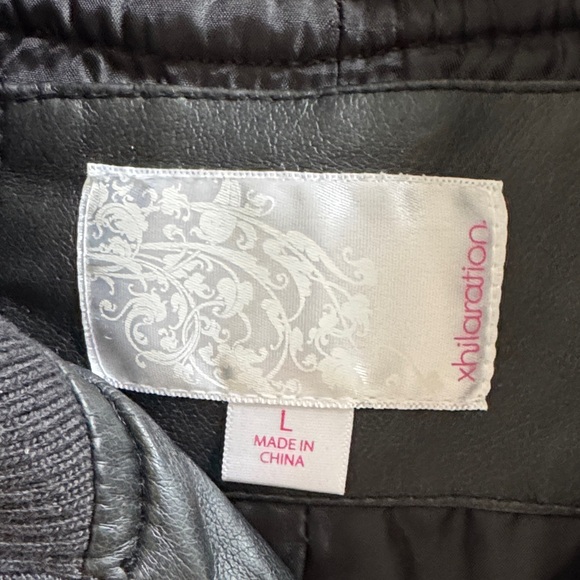 Xhilaration Classic Black Bomber Jacket - Picture 2 of 3